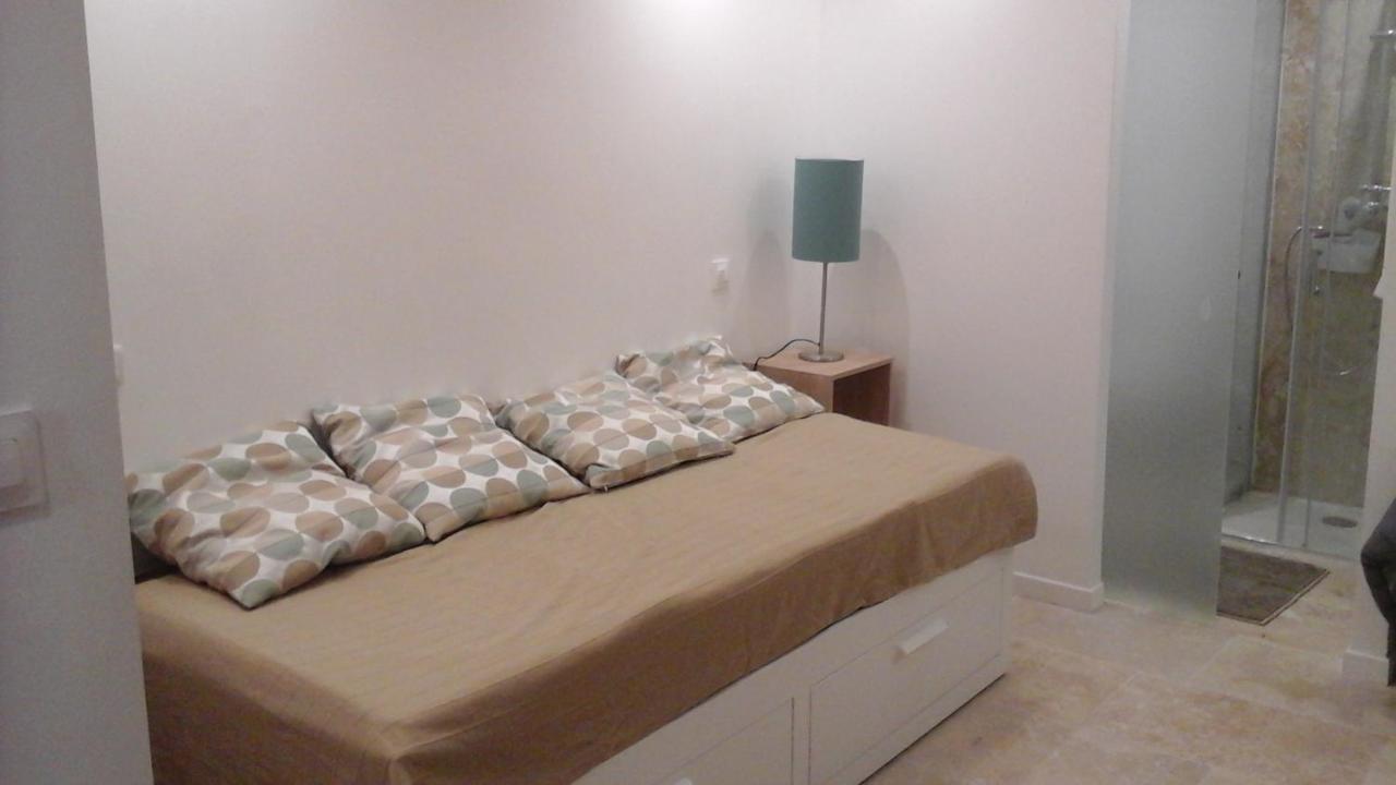 Kira Hotel Uzès Eksteriør billede