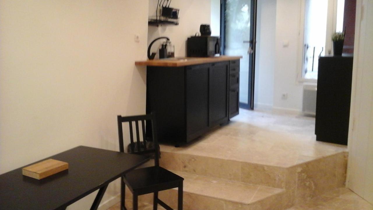 Kira Hotel Uzès Eksteriør billede